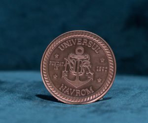 Medalie personalizată Universul Navrom, realizată de Verdoux Art Company, dedicată istoriei și tradiției navale românești.
